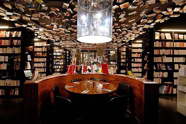 Cook and Book 11-bookstores-from-the-world-you-must-know-9.jpg