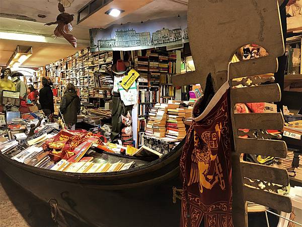 Libreria Acqua Alta Libreria Acqua Alta.jpg