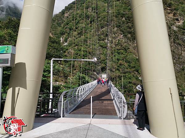 太魯閣半月吊橋 (4).jpg