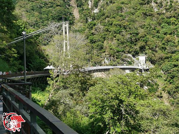 太魯閣半月吊橋 (2).jpg