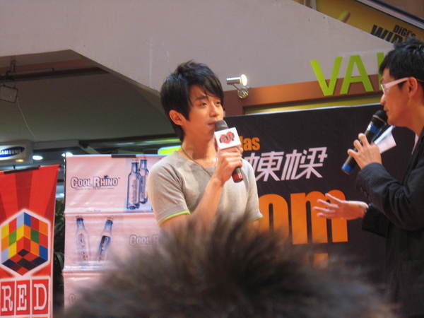 080302栋梁From Now On 演唱会签票会@Sungai Wang 116.jpg