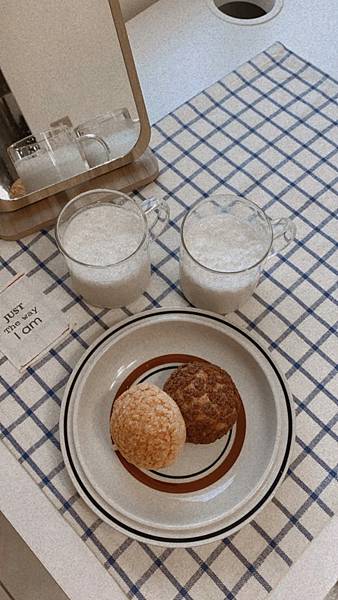 C6897493-32C5-4724-AD62-7277A5CAAB6D.jpg C6897493-32C5-4724-AD62-7277A5CAAB6D.jpg