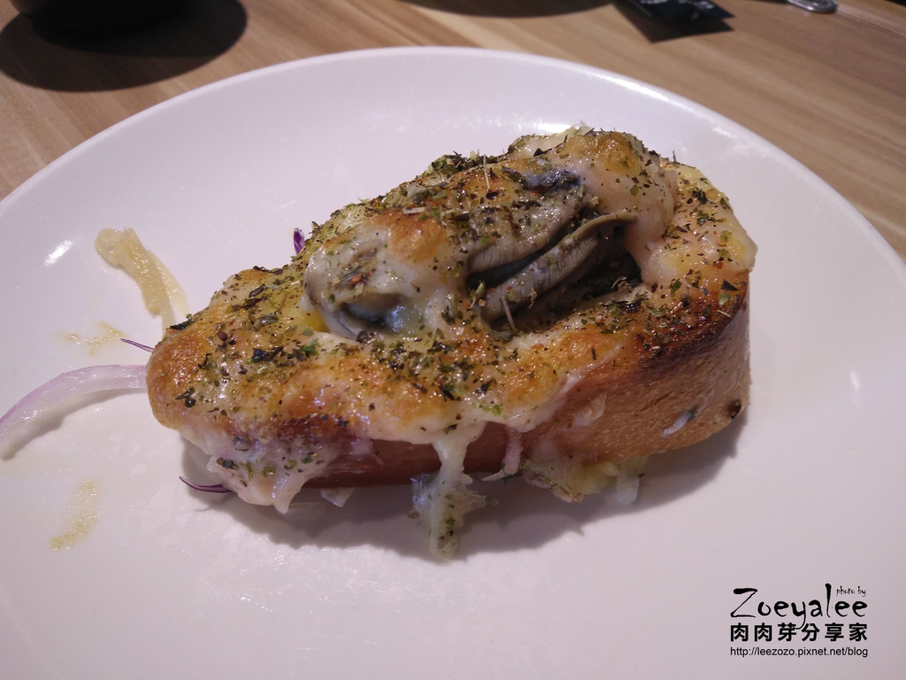 東街日本料理 (31).jpg 東街日本料理竹北文平店合菜餐點明太子生蠔焗法式土司,生蠔超大顆,吐司酥脆@肉肉芽分享家