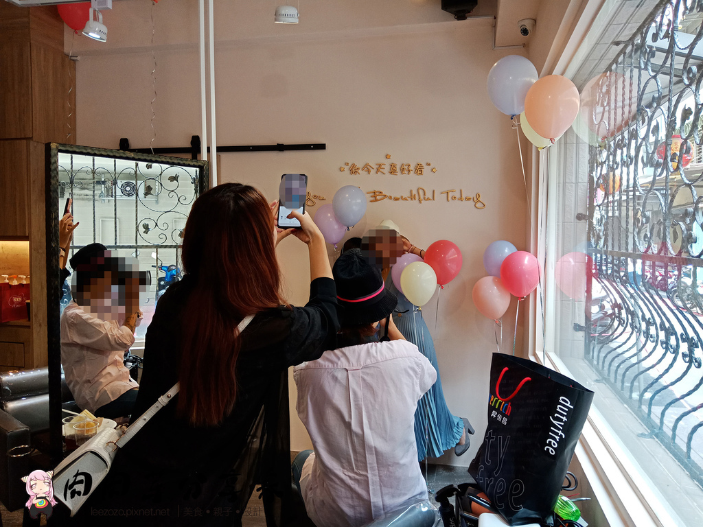 Moon play hair salon (3).jpg