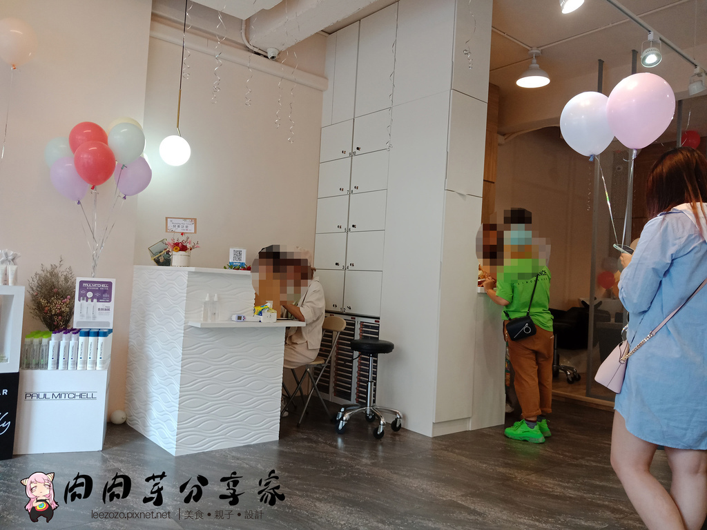 Moon play hair salon (9).jpg