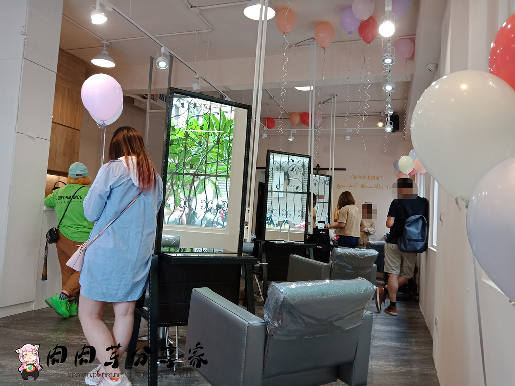 Moon play hair salon (10).jpg