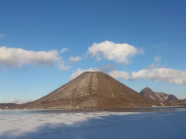 結冰的榛名湖 (1).jpg