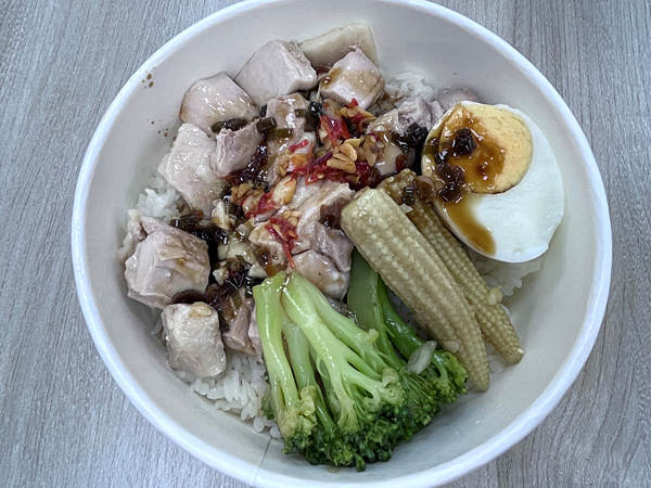 新竹 金山街日常 津叁雞肉飯 109元起