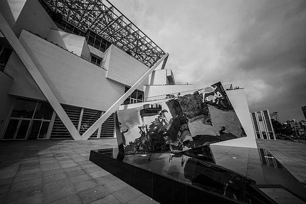 台南美術館1館2館、超廣角 Voigtlander 12mm F5.6 III半日遊記