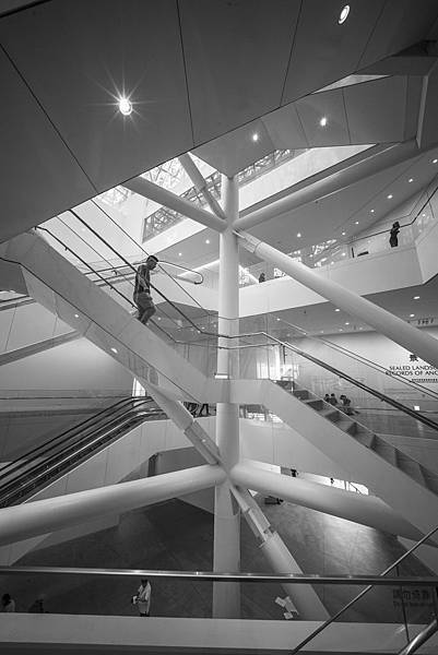 台南美術館1館2館、超廣角 Voigtlander 12mm F5.6 III半日遊記