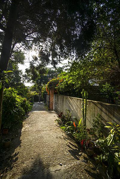 南投中興新村景點：中興會堂、耶斯列花園、光華公園