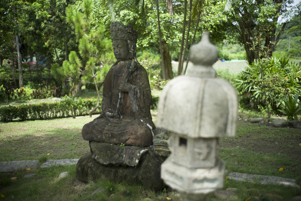 高雄古嚴寺報恩堂