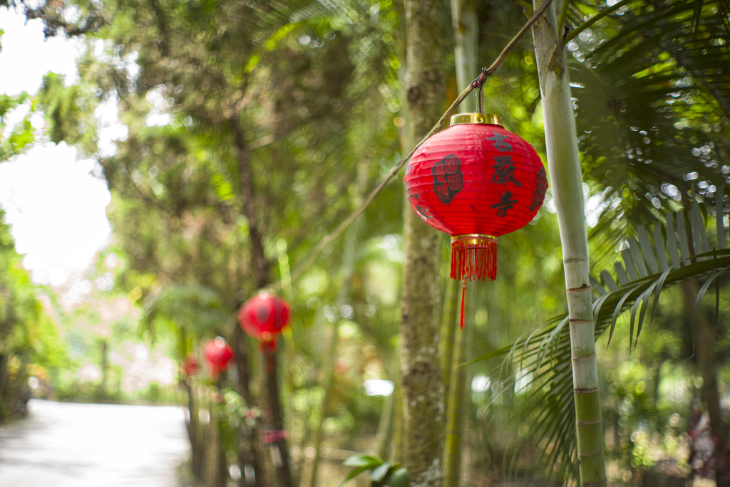 高雄古嚴寺報恩堂