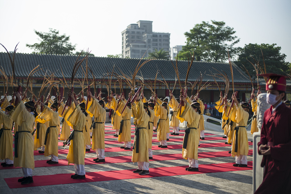 高雄孔廟祭孔大典八佾舞