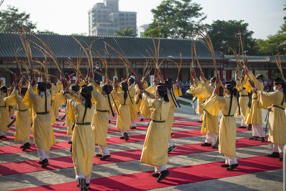 高雄孔廟祭孔大典八佾舞