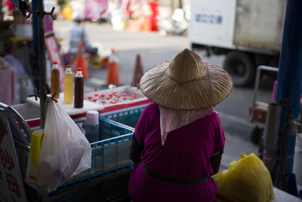 高雄蚵仔寮漁港觀光魚市現埸記實