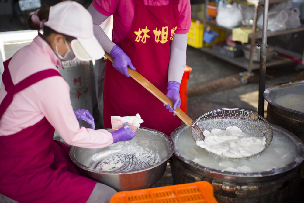 高雄蚵仔寮漁港觀光魚市現埸記實