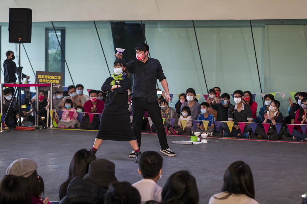 扯鈴街頭藝人 吳顥中