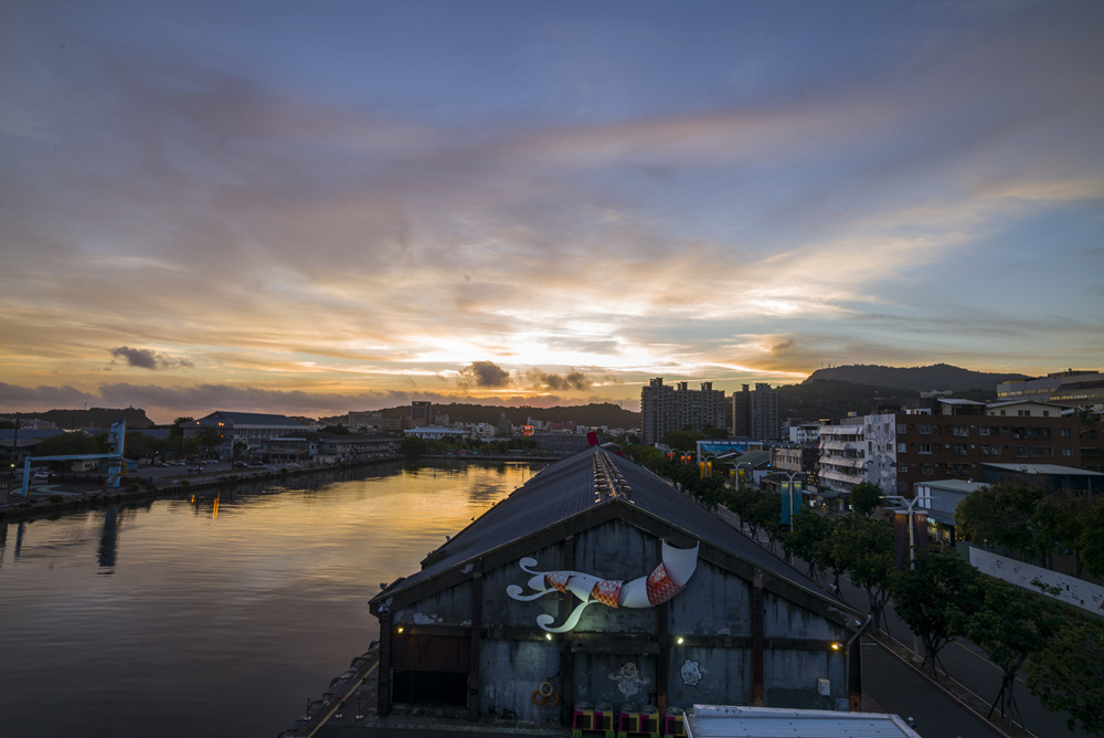 高雄大港橋夕陽記實