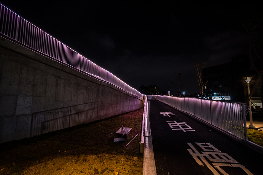 高雄愛河鐵路觀景臺