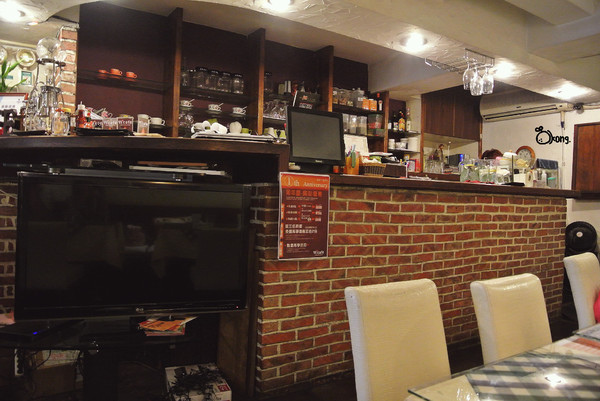 捷運科技大樓站美食 | Yi+Cafe 壹家咖啡 家常料理 吃的溫馨 吃的安心