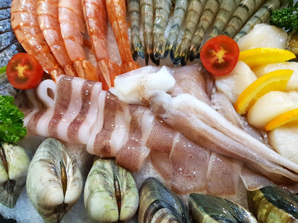 台南海鮮 岳棒海鮮燒烤餐廳 滿載海鮮的痛風船 海安路聚餐首選 魚 蝦 蟹 貝 頭足一次滿足 樂冷 S 美食旅遊生活 痞客邦