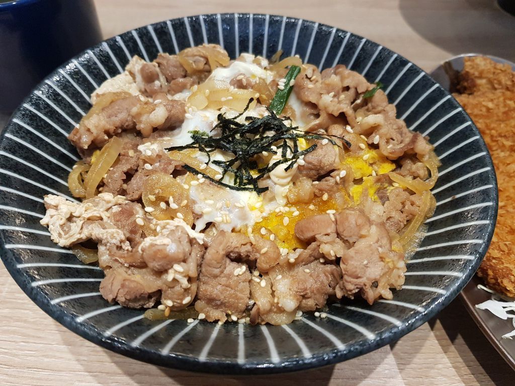 心丼食堂_32和風牛丼.jpg