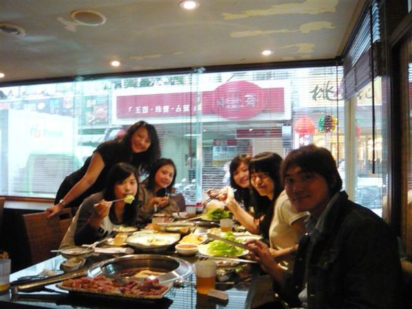 因為下雨取消烤肉之旅..改到〝哈魯邦〞吃韓國料理....