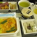 ANA的飛機餐...出現了傳說中的涼麵...