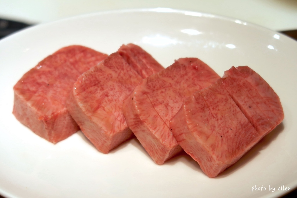 niuji07.jpg niuji07.jpg