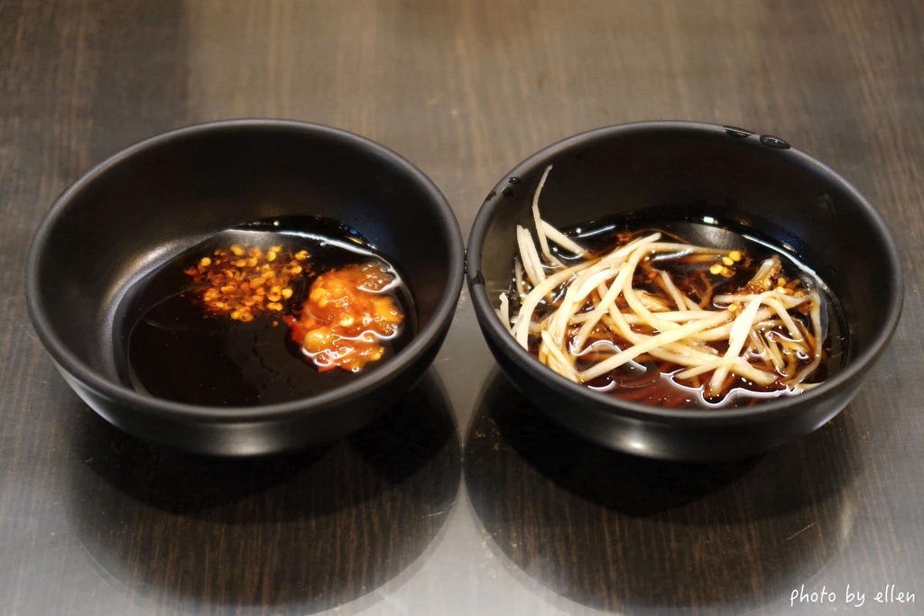 鼎藏湯包麵食 湯包 鍋貼 麵食 內用小米粥免費享用