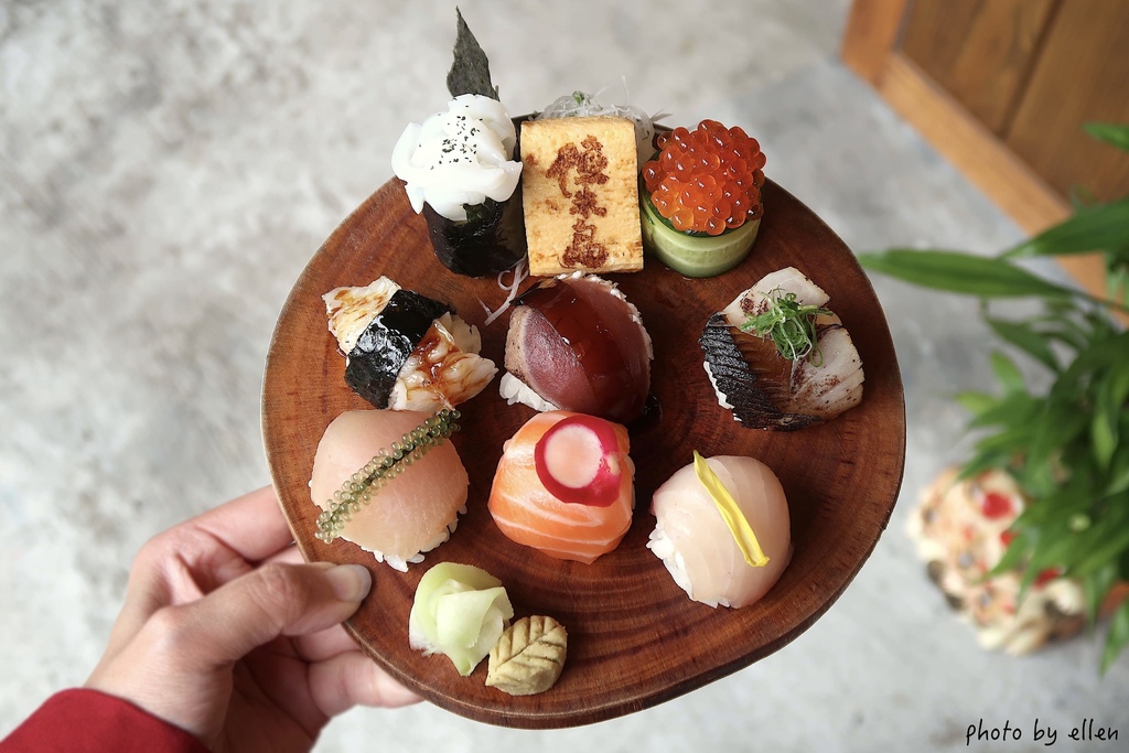 漁米島 海鮮丼專賣店 拍照很吸睛的手毬壽司