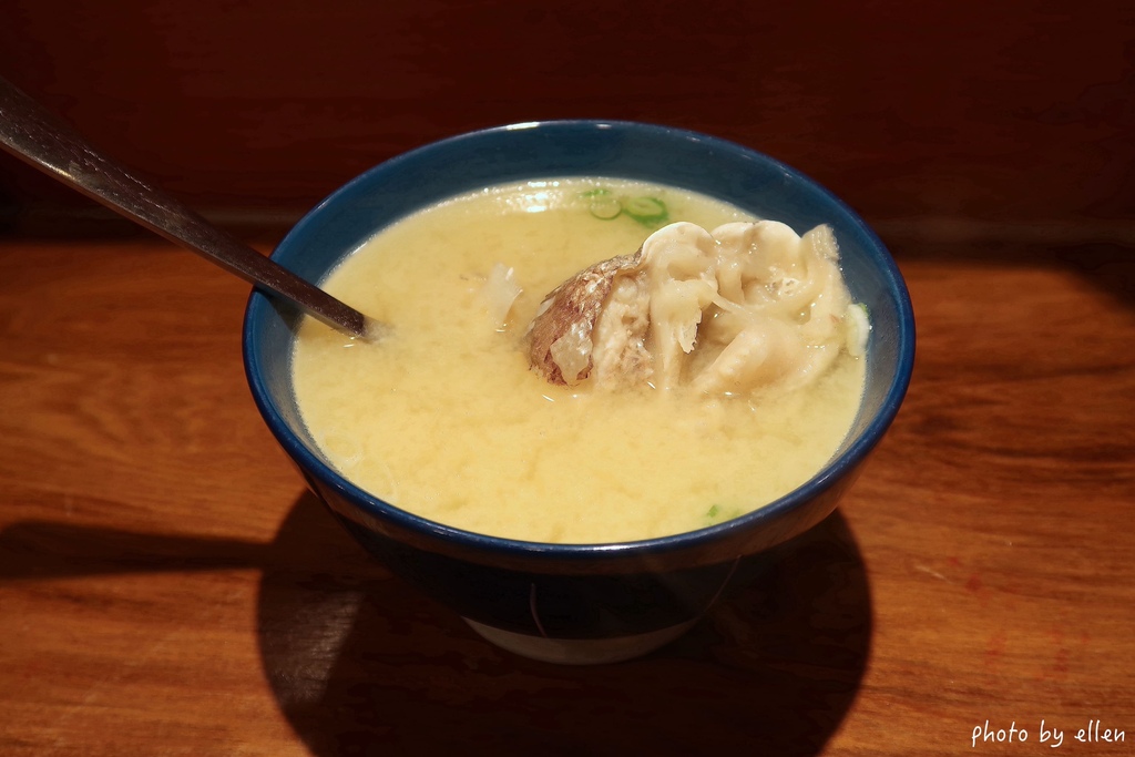 魚辰料亭 鮮魚料理 生魚片海鮮丼專賣 桃園藝文特區