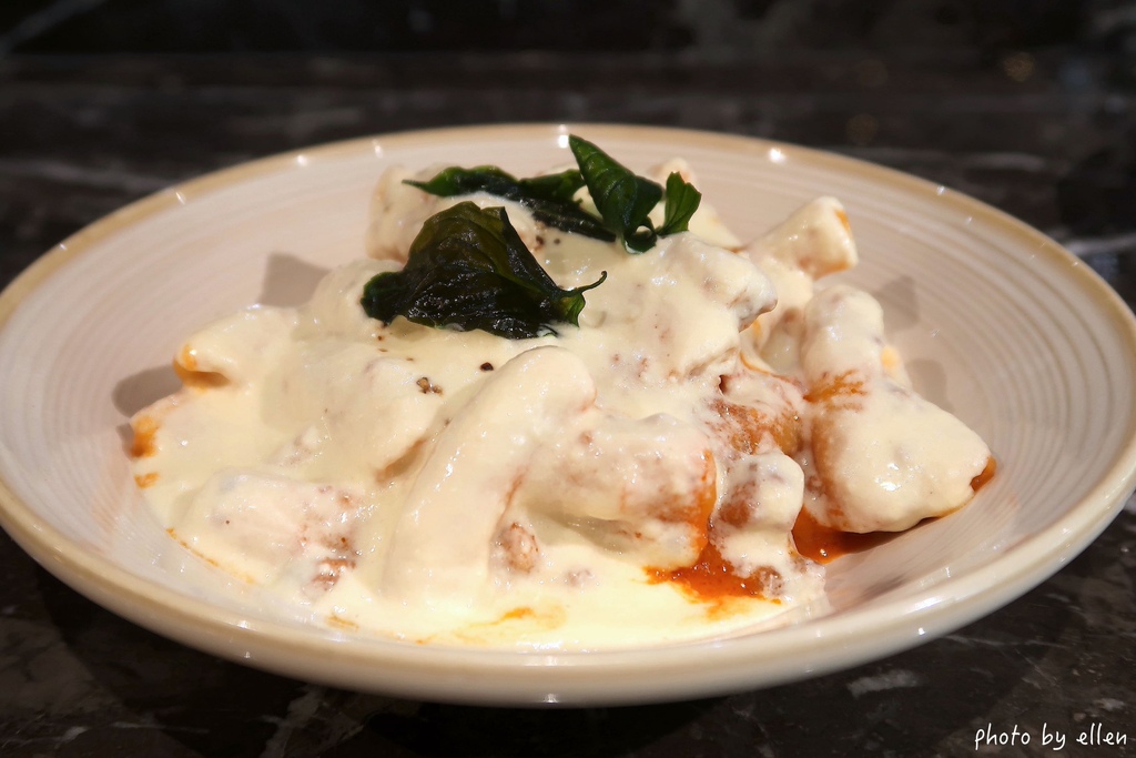 Pastaio 林口店 雪崩肉醬起司麵