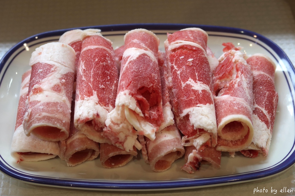 一雞鍋 港式雞煲火鍋 桃園藝文店 一雞鍋 港式雞煲火鍋 桃園藝文店