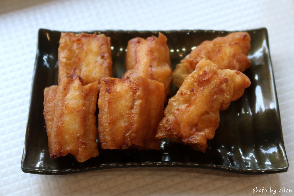 一雞鍋 港式雞煲火鍋 桃園藝文店 一雞鍋 港式雞煲火鍋 桃園藝文店