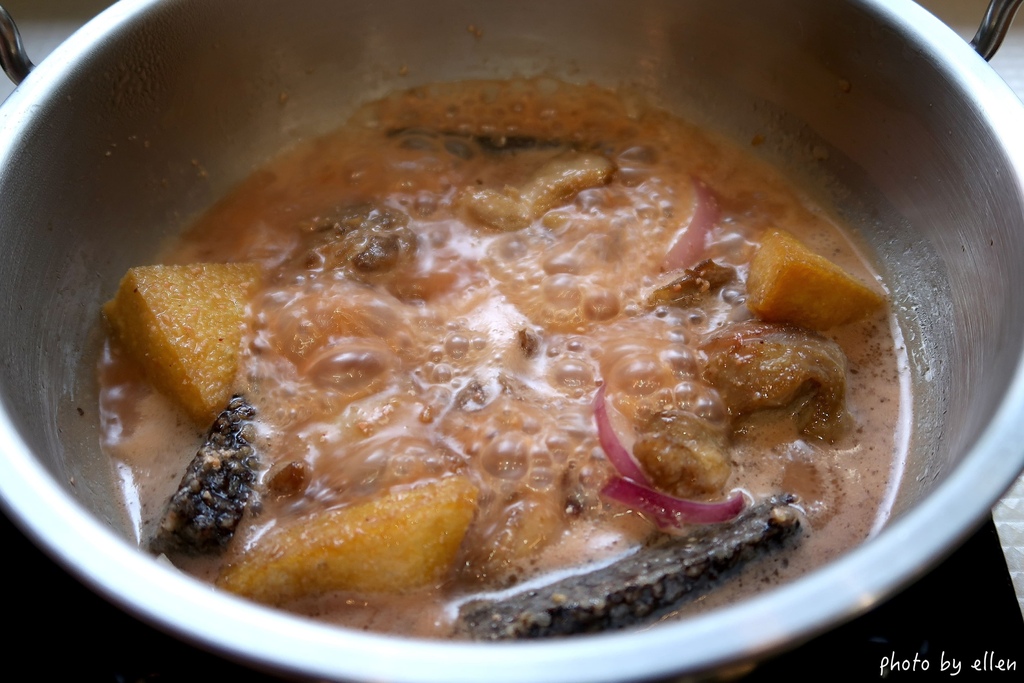 一雞鍋 港式雞煲火鍋 桃園藝文店 一雞鍋 港式雞煲火鍋 桃園藝文店