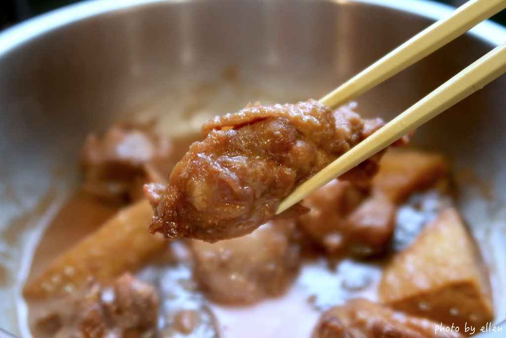 一雞鍋 港式雞煲火鍋 桃園藝文店 一雞鍋 港式雞煲火鍋 桃園藝文店