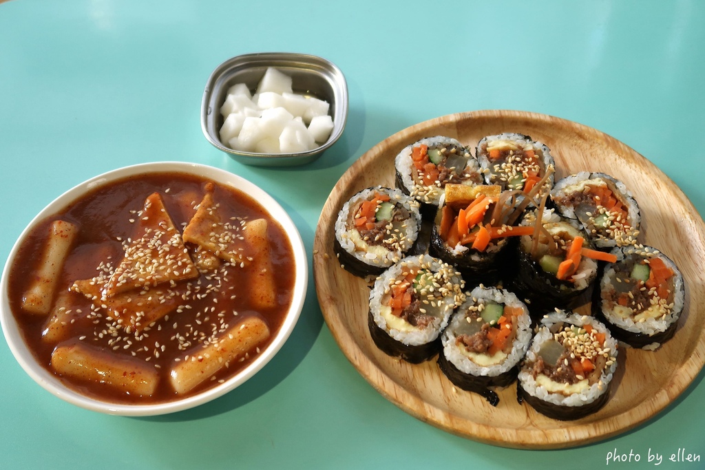 女王飯捲 여왕김밥 松菸巷弄裡的韓式飯捲店 高女婿鳳梨酥轉型