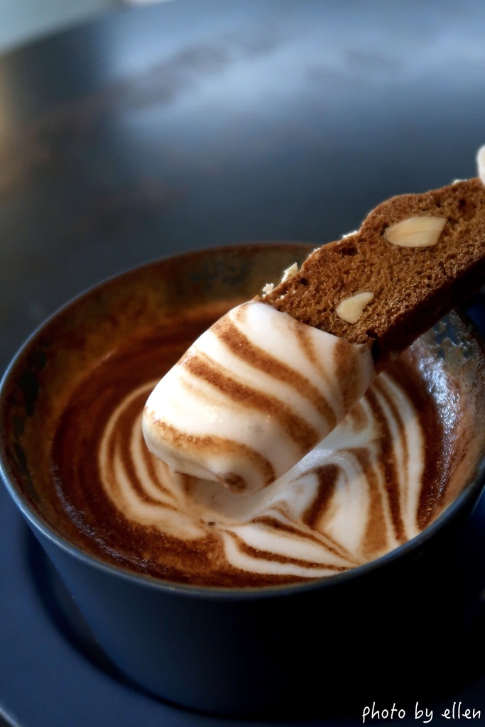 koou coffee 高雄鹽埕區 80年老宅複合式空間 鹽 koou coffee 高雄鹽埕區 80年老宅複合式空間 鹽