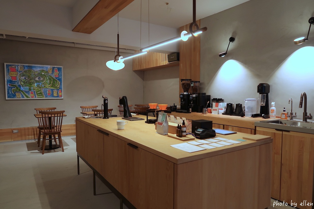Branch coffee roasters 自家烘焙咖啡店 Branch coffee roasters 自家烘焙咖啡店