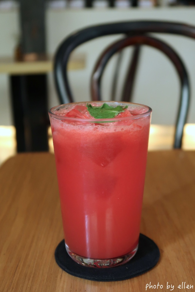 Sarnies Bangkok 曼谷舊城區 廢墟咖啡廳 Sarnies Bangkok 曼谷舊城區 廢墟咖啡廳