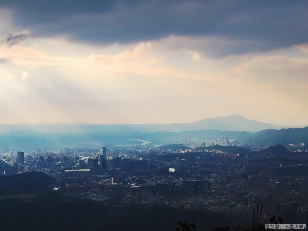 PA270066-2.jpg PA270066-2.jpg