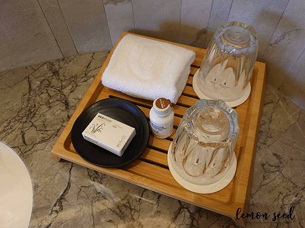 water-857633 water-857633