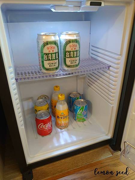 water-857612 water-857612