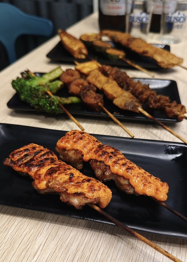 《基隆美食》高CP值串燒推薦｜瘋火串燒