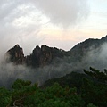 有點雲霧的黃山更美