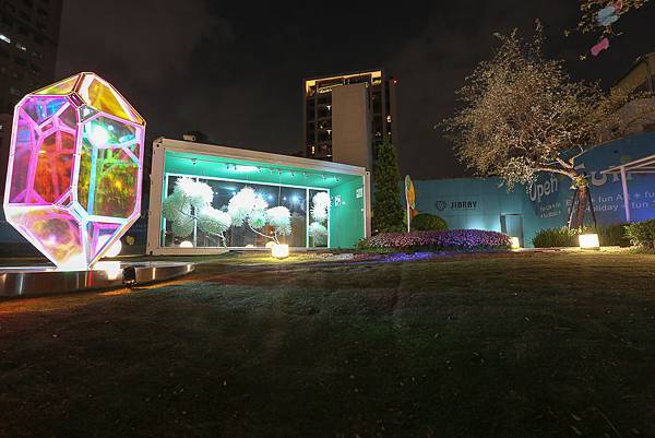 IMG_9990-8.jpg IMG_9990-8.jpg