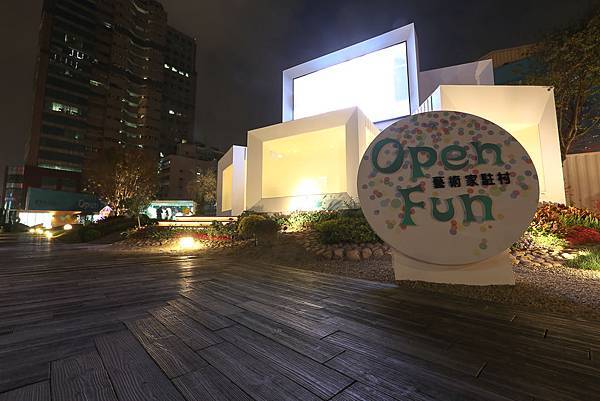 IMG_9990-7.jpg IMG_9990-7.jpg