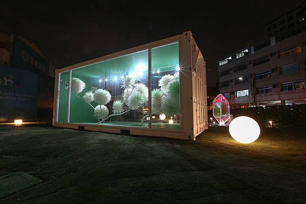 IMG_9990-9.jpg IMG_9990-9.jpg